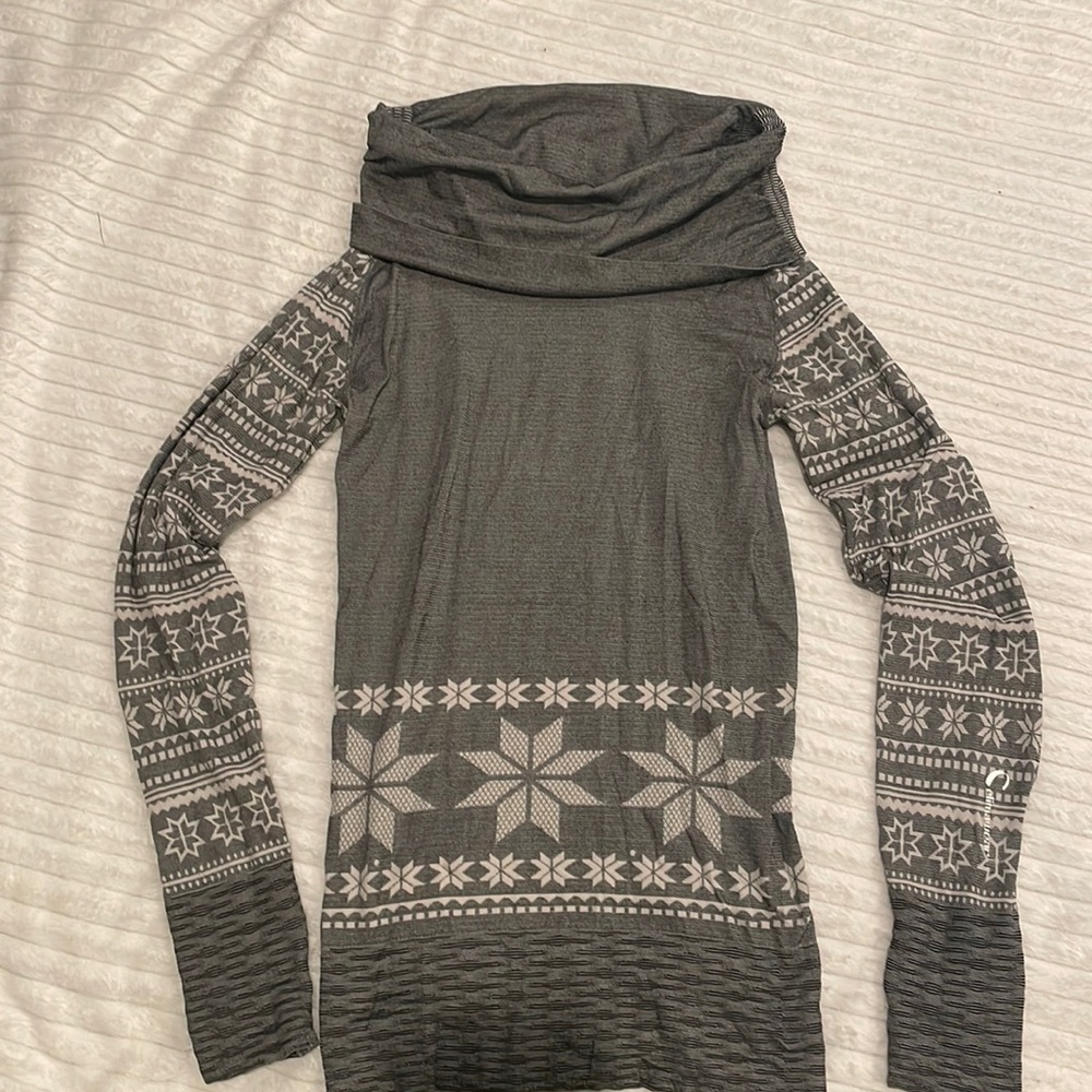 Grey sweater supper thin